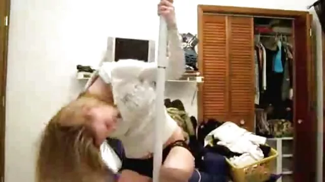 Montar vídeo pornô de mulher idosa mini vibrador