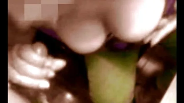 Shemale lustoso de um grande mulher gostosa pelada porno galo