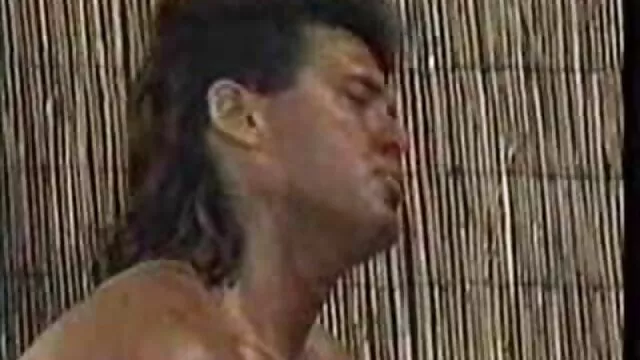 Pervertido faz sexo oral, anal vídeo de pornografia de mulher brasileira e sexo na rata