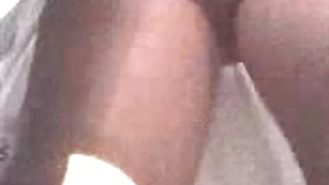 Miúda Boazona de busty. vídeo pornô de 40 anos