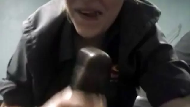 cara sentada e fodida video sexo duas mulheres um homem