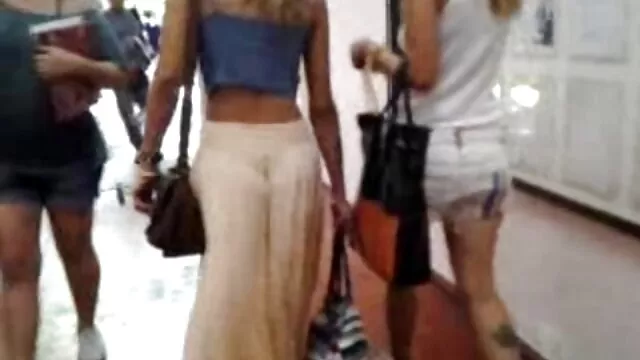 O bolo sujo a Milf come filmes pornô de mulheres negras de antemão o grande galo preto a galdéria a MILF