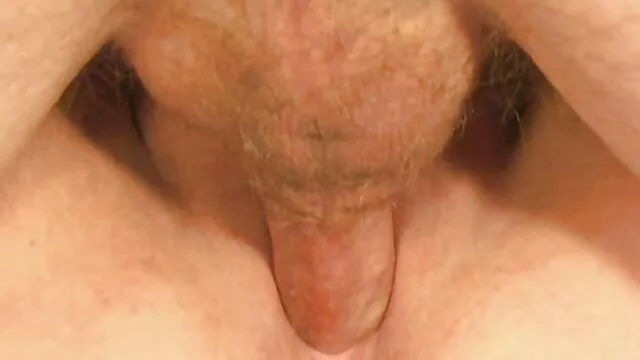 Algum divertimento com vibrador vídeo pornô com mulher bonita