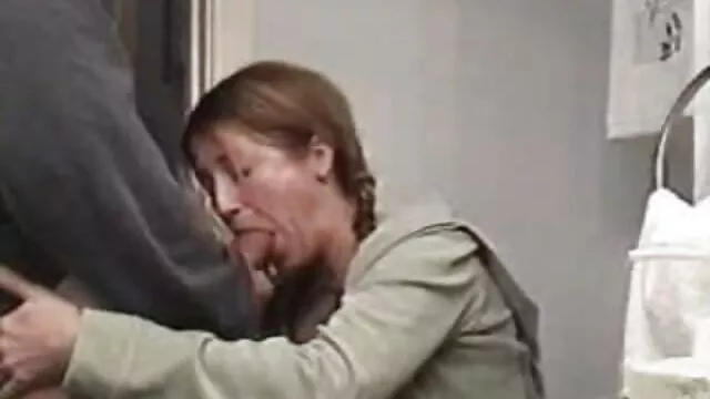 Fakeproducer casting Latina beauty does video sexo 2 mulheres e 1 homem Broche