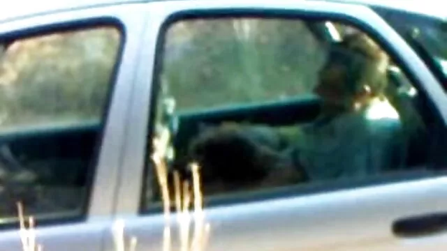 A Megan vídeo pornô de mulher nova Wright fodeu com calças de ioga.