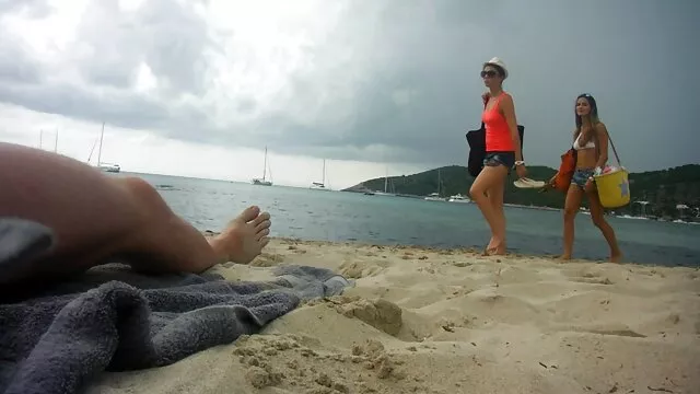 A videos de sexo gay com mulher VIXEN adora dominar uma pila grande.